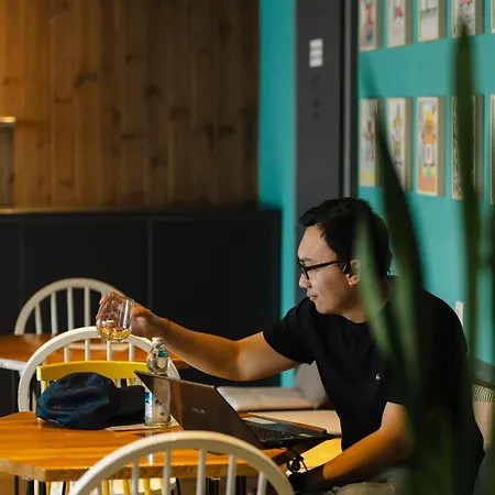 旅馆 旱獭旅馆 *