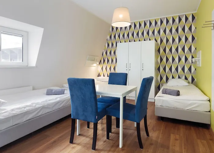 旅馆 旱獭旅馆 *