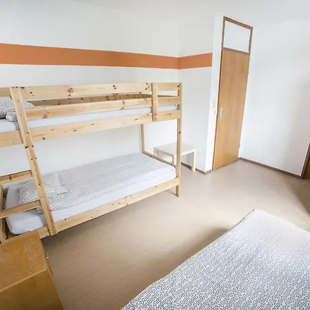 Auberge de jeunesse Marmota