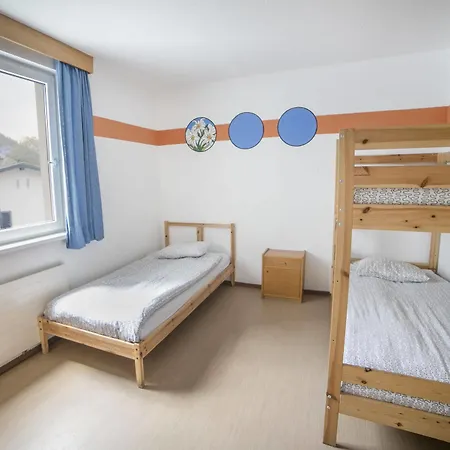 Auberge de jeunesse Marmota *