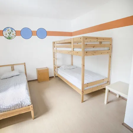 Auberge de jeunesse Marmota *